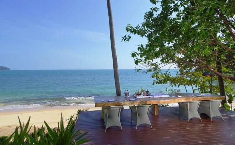THE BEACH TABLE LONG TABLE
